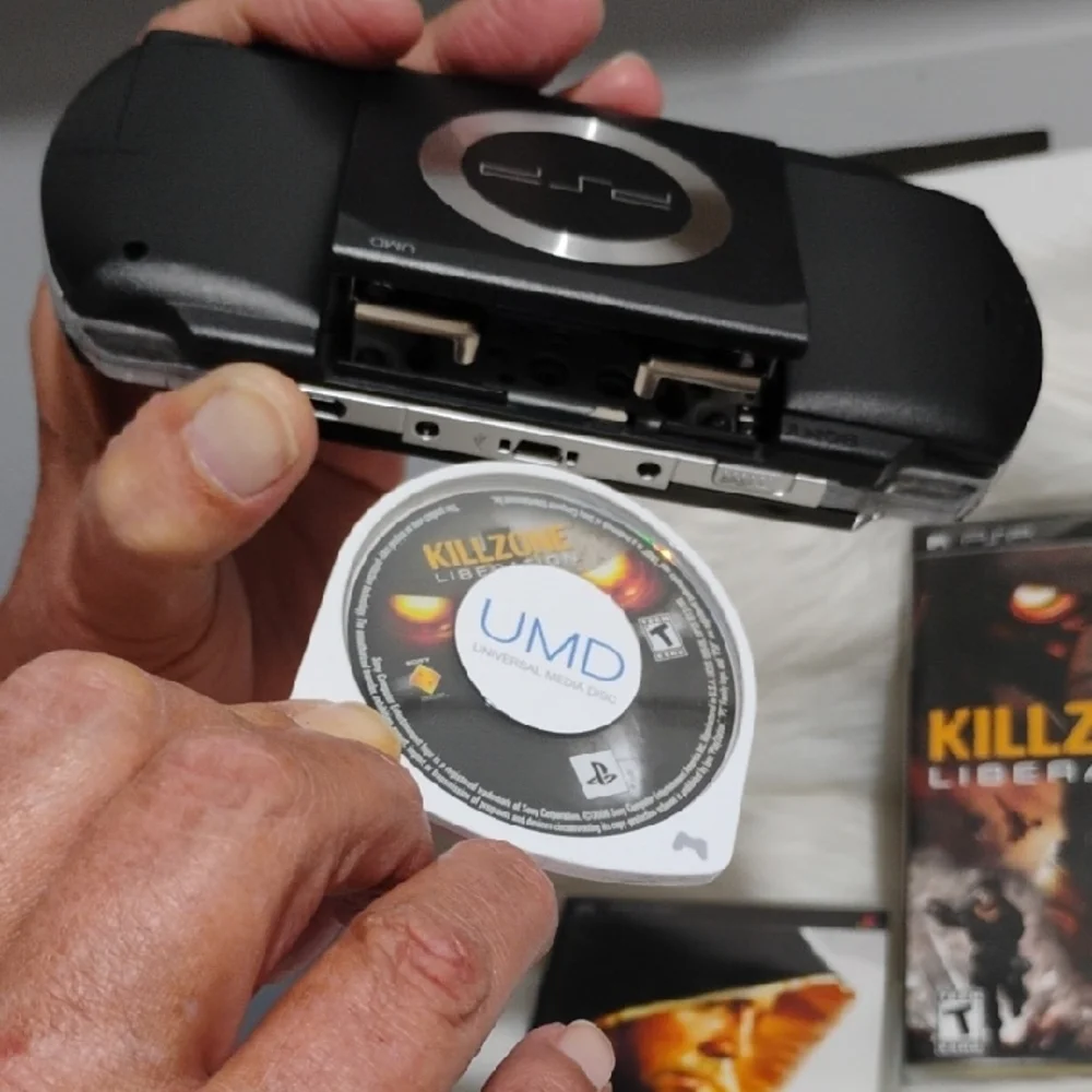 (#11) Sony PSP PlayStation Portable Value Pack Console/ 4 Games Like New